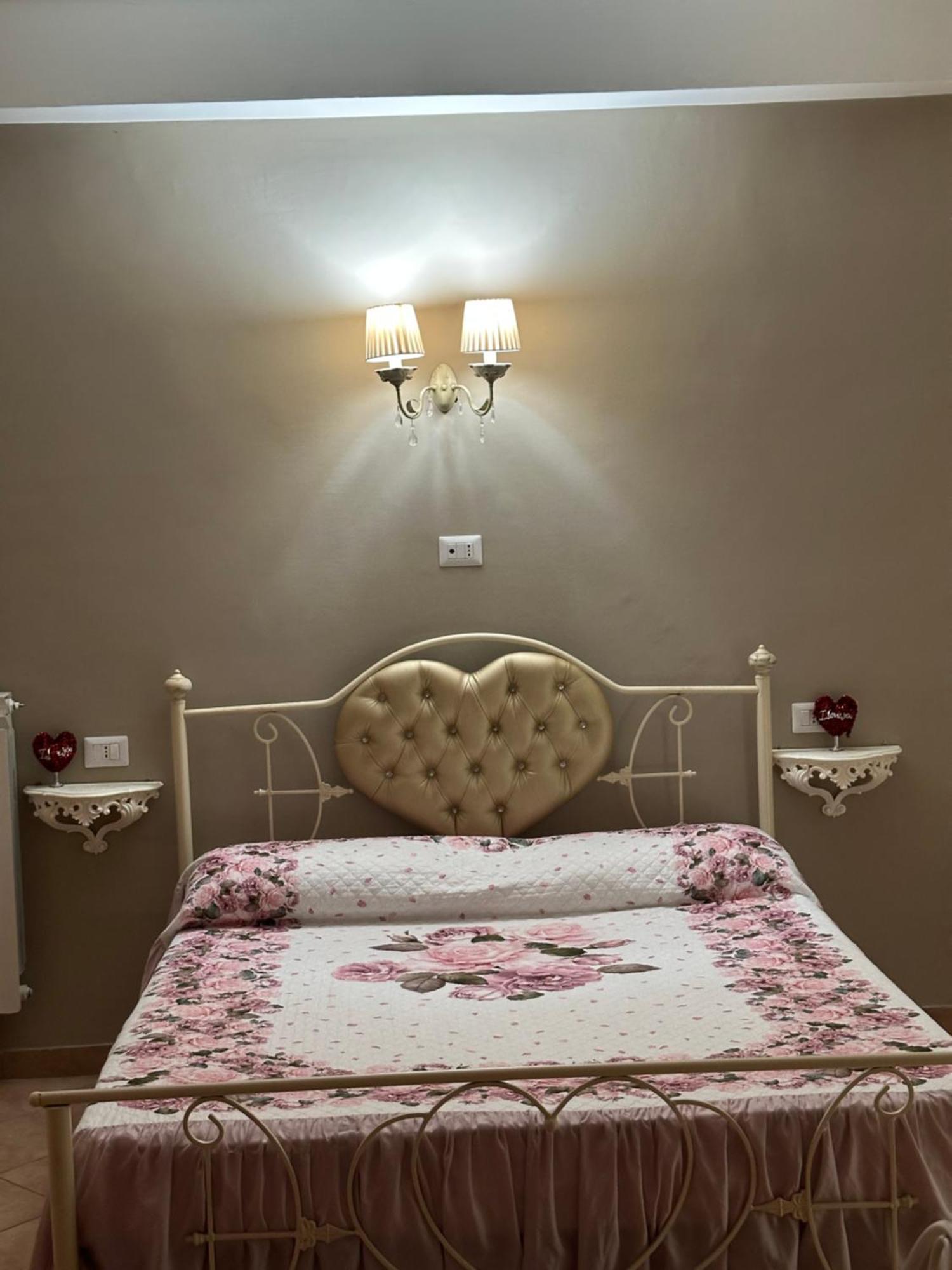 B&B la reggia Caserta Esterno foto